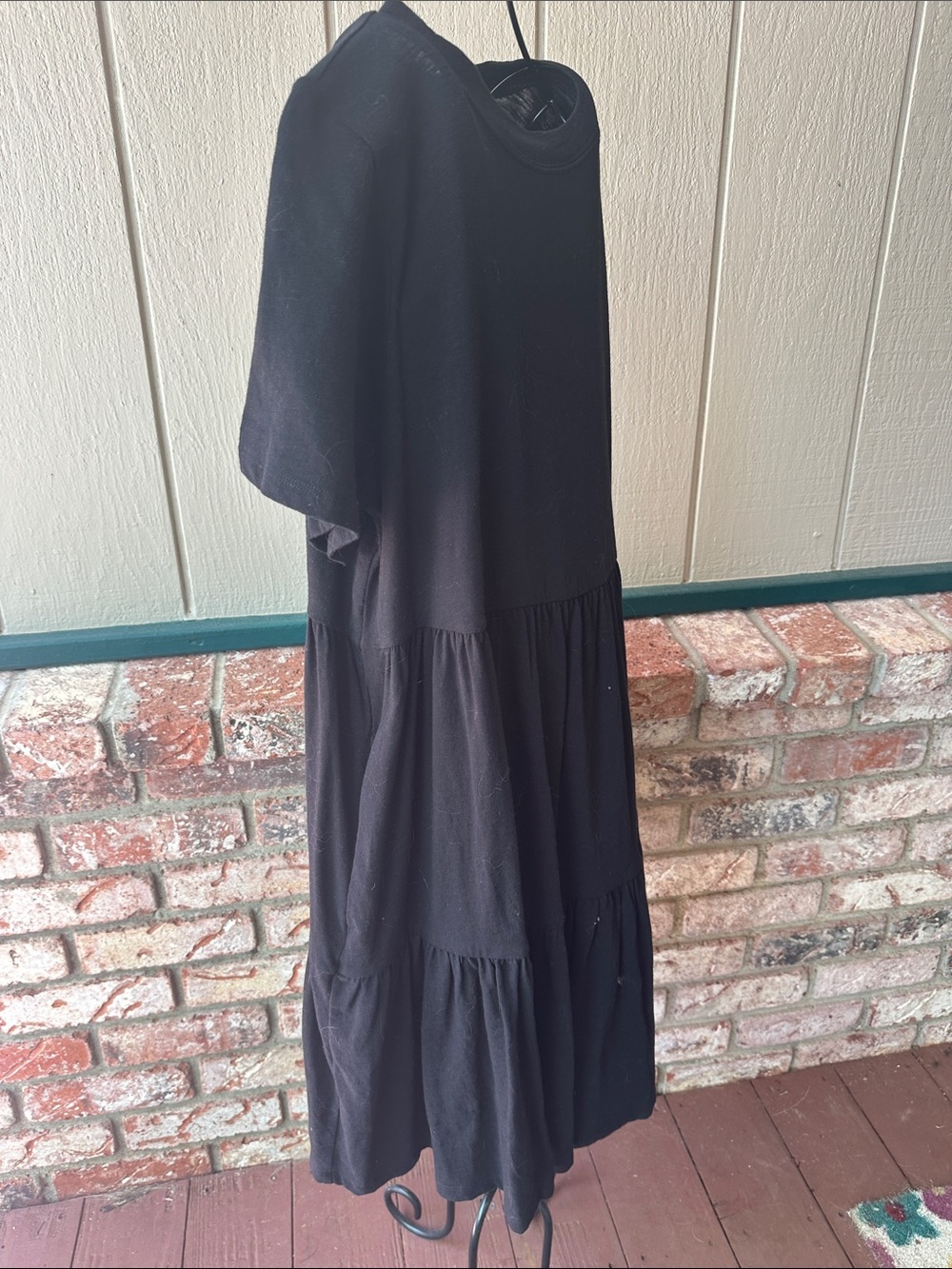 Old Navy Black Tiered Short-Sleeve Dress - Picture 3 of 4